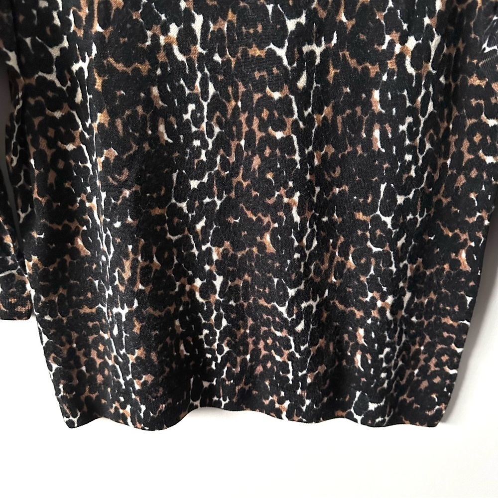 Talbots Women's Size M Petite Animal Print Merino Wool Sweater Leopard Cheetah - Picture 3 of 9